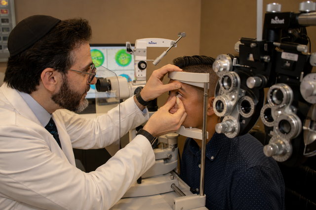 Azman Eye Care Specialists